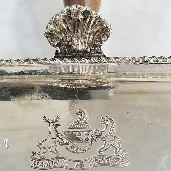 Vintage F.B.Rogers Etched Shield Silver Plated Silent Butler crumb catcher - Picture 6 of 12